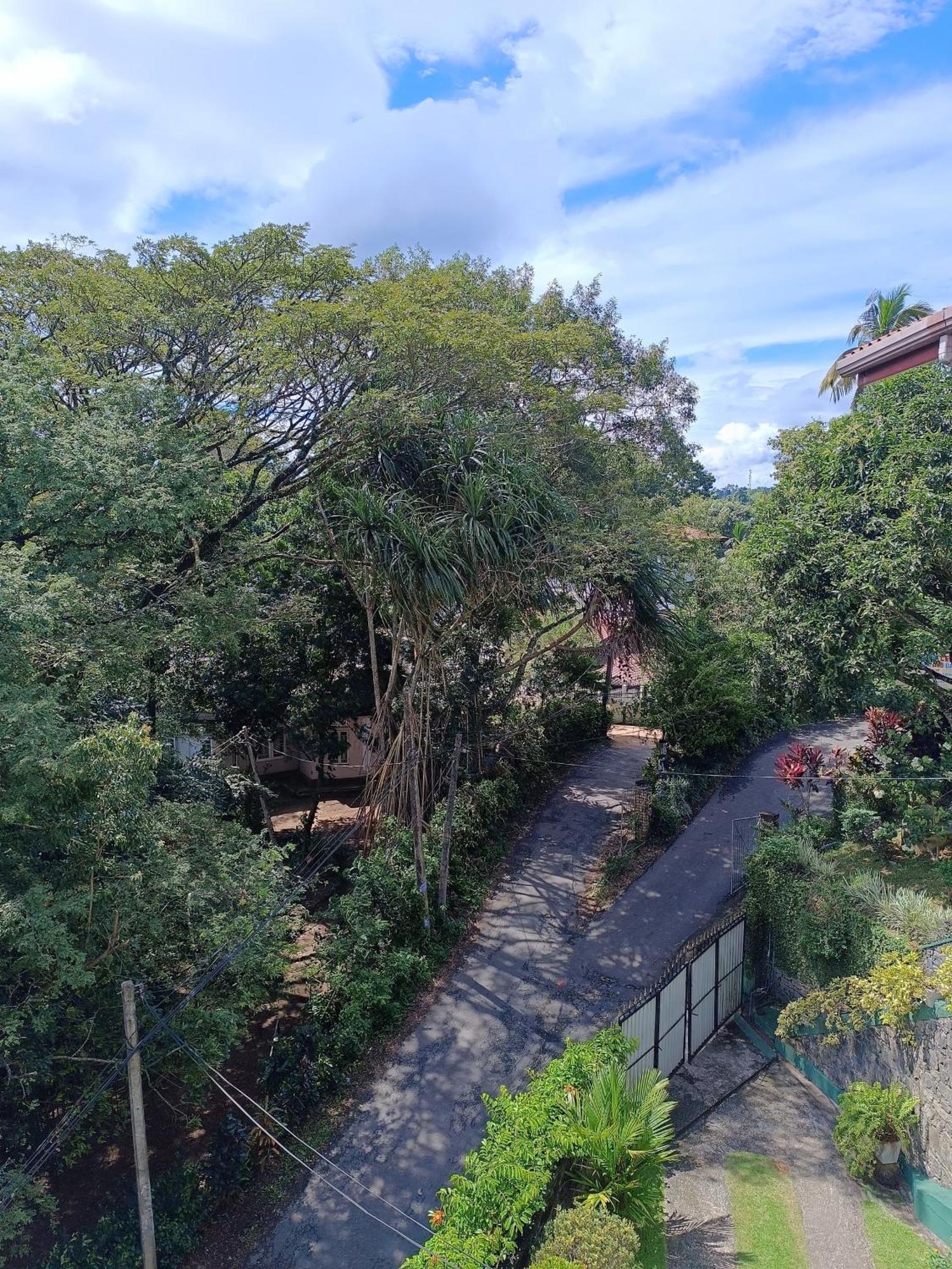 Shalom Apartment Peradeniya Exterior photo