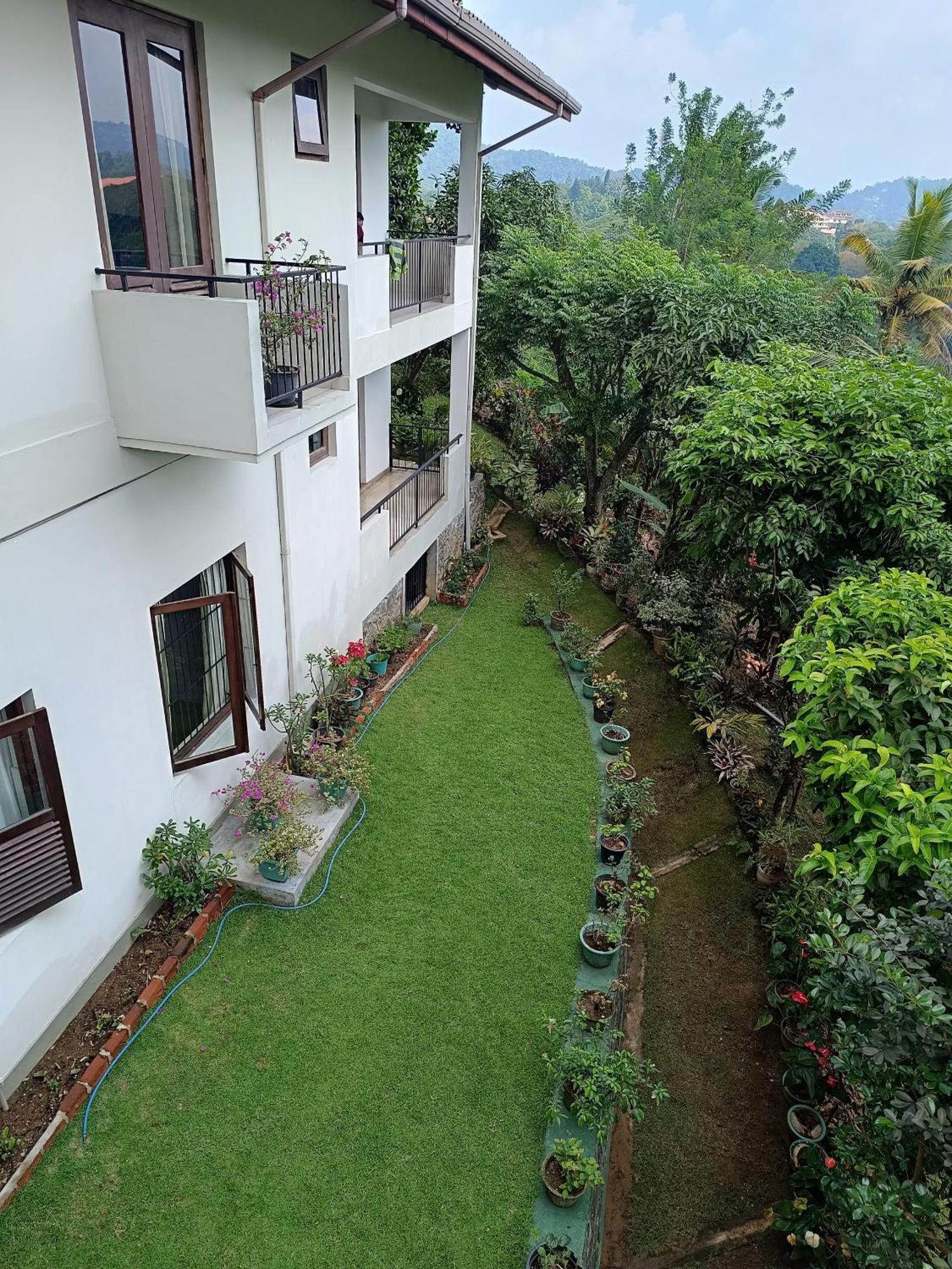 Shalom Apartment Peradeniya Exterior photo